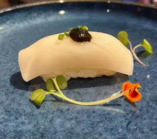 34.Nigiri pez mantequilla (2 uds.)