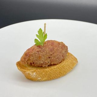 Tartar de fuet