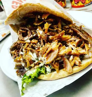 Cinco kebab (carne ou frango)