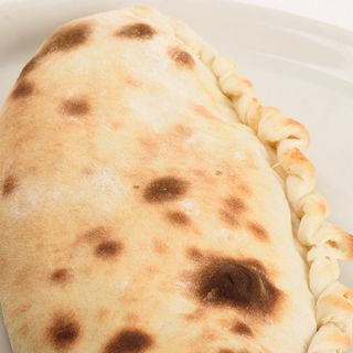 Pizza CALZONE (30 Cm.)