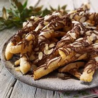 Straccetti fritti con la Nutella
