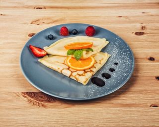 Naleśniki z prażonym jabłkiem 