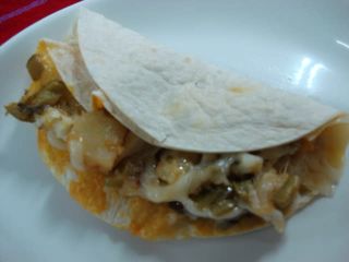 QUESADILLA DE PAPA (VEGETAL)
