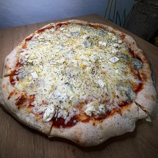 Pizza Cuatro Quesos (33 Cm.)