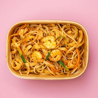 24 - Pad Thai (Leggermente piccante)