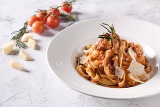 TAGLIATELLE DE BOLOGNA