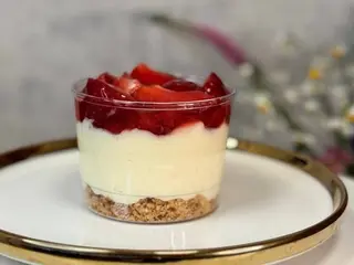 Пудинг з полуницею (200g)