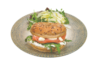 Бейгъл с пушена сьомга