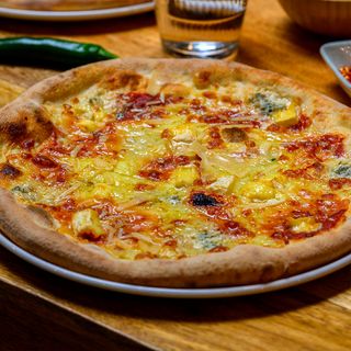 Pizza cu branzeturi Ø 28cm