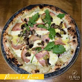 Maxi Pizza La Reine