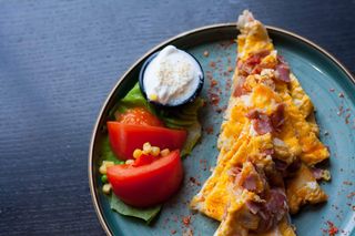 Fritata sa pršutom i povrćem 350gr