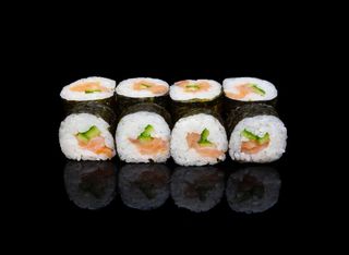 Хосомаки пушена сьомга (120гр)