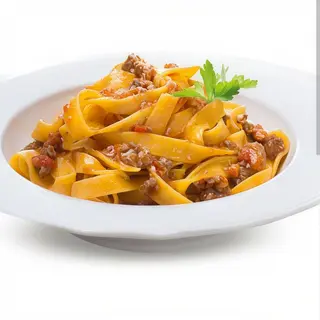 fettuccina al ragù - a porzione