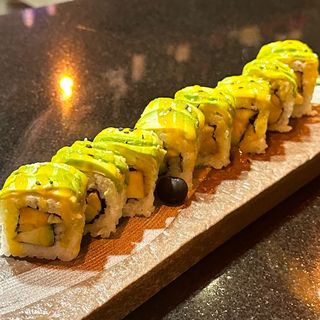 S47. Uramaki Maki Fruit (8 Uds.)