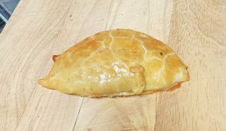 Empanada De Jamón Con 4 Quesos