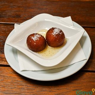 Gulab jamun ( 2 unidad) ( contiene gluten)