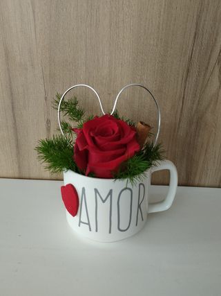 Caneca com 1 Rosa