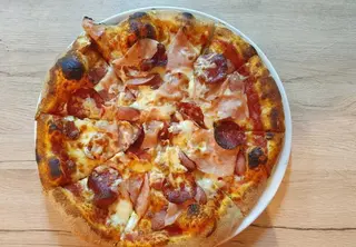 Pizza Carnivoro