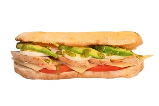 Пиле и авокадо сандвич (300гр)