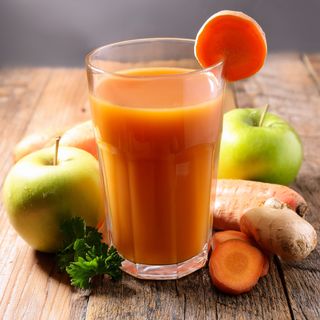 Zumo Manzana, Zanahoria Y Jengibre