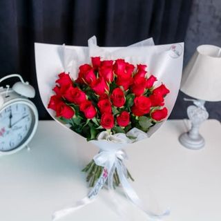 35 trandafiri roșii 
