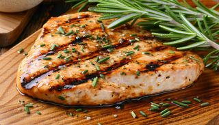 Piept de pui la grătar