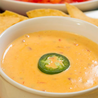 Salsa cheddar y bacon