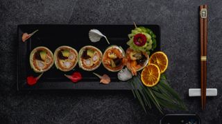 Sashimi Salmon Roll (5 szt.)
