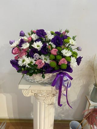 კალათი მიქს ყვავილებით