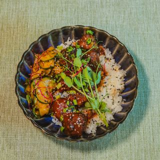 Klopsiki w glazurze sriracha