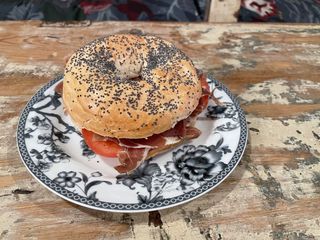 Bagel Relleno De Jamón