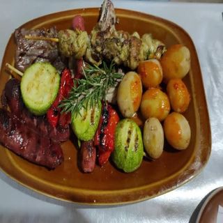 Parrillada De Carne Mixta Para 1 Persona