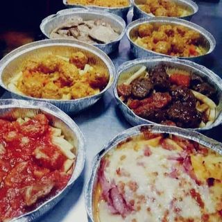 Ración albóndigas en salsa y papas 