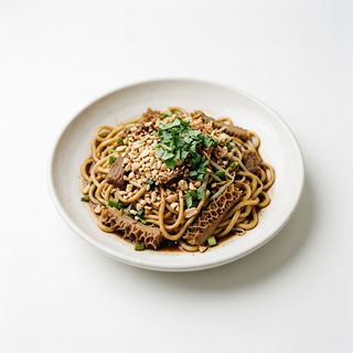 Fideos Mezclados Con Panza De Res