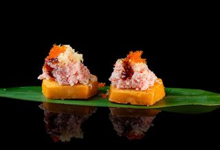 033. Bruschetta granchio 2 pezzi