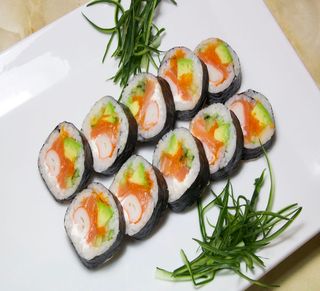 Futomaki roll (10 pz.)