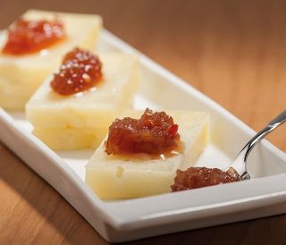 Pecorini toscani in tre stagionature con marmellata