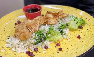 Topla obrok salata - piletina