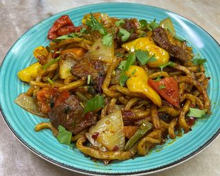 Цомян лагман