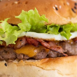 Hambúrguer À Portuguesa