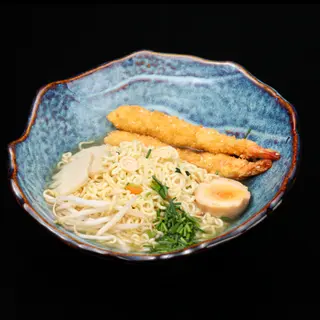 32. Sopa de ramen de marisco