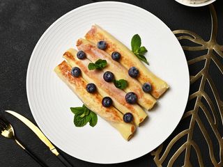 Naleśniki z serem i jagodami - 3 szt. (na gorąco)