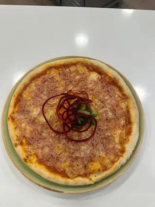 Pizza Vesuvio (30 Cm.)