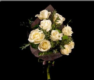 Buchet trandafiri albi