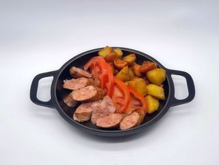 Запечена ковбаска з картоплею (300g)