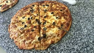 Pizza Média Clássica