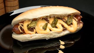Meniu hot dog Chilli - Cheese
