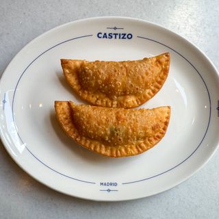 Empanadillas de atún de tía Carmen (2 uds.)