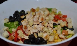 Salata crocanta de pui