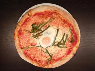Asparagi e uovo